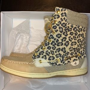 Sperry Hikerfish Women’s Size 10 (leopard)